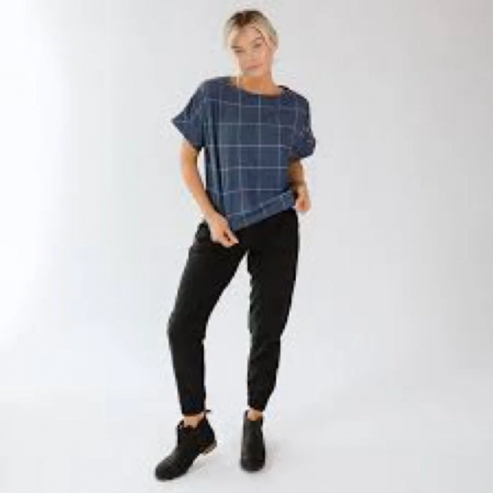 Albion Fit Boss Tee/ Olive Windowpane Print - Picture 4 of 5